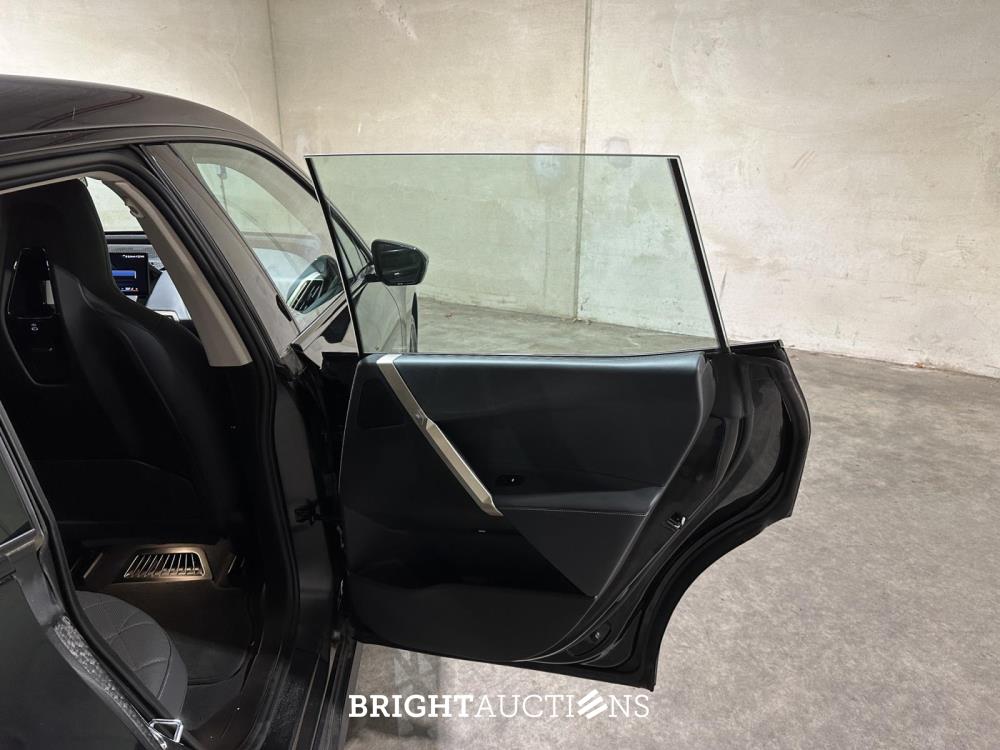 BMW iX xDrive40 Executive 77 kWh 326pk 2023 (Origineel-NL), T-756-HD