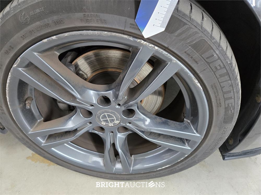 BMW 330e Centennial High Executive 272pk 2016 (Origineel-NL) 3-Serie, KZ-231-H