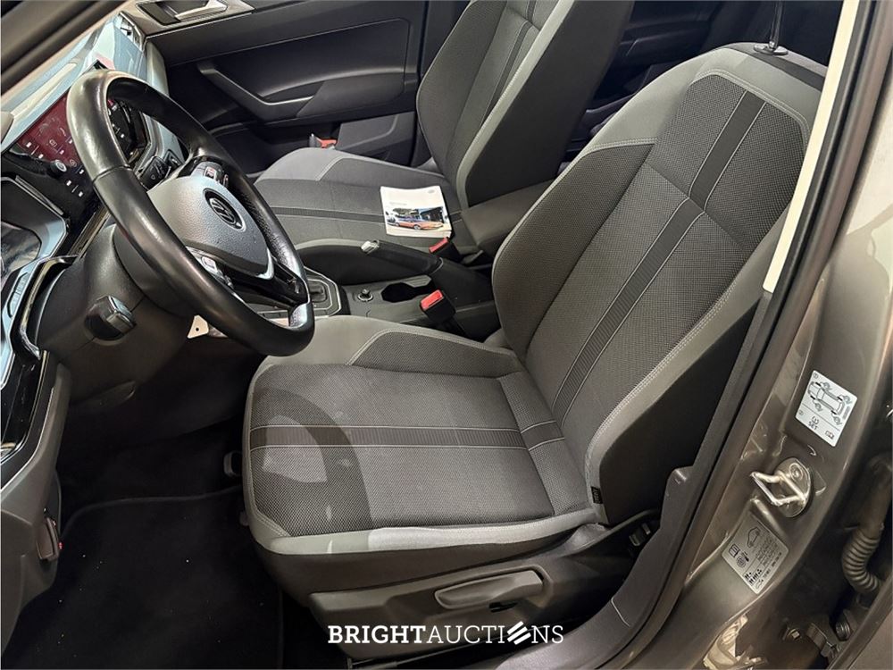 Volkswagen Polo Highline R Panodak 1.0 TSI 95pk 2021 (Origineel-NL), L-132-XK