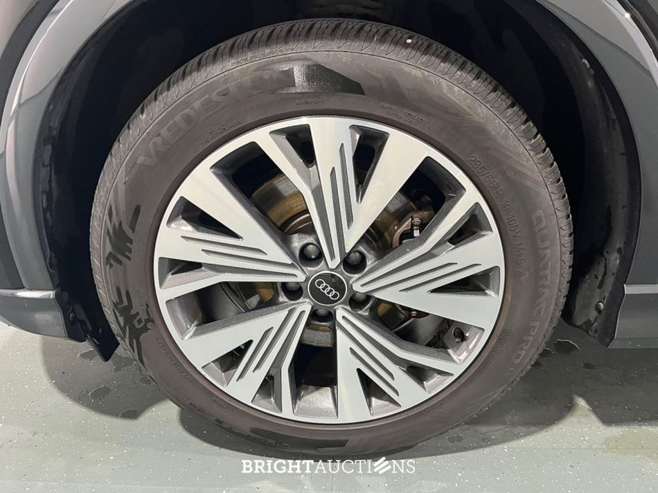 Audi Q4 e-tron 35 Advanced edition 55 kWh 170pk 2022 (Origineel-NL), R-475-BX
