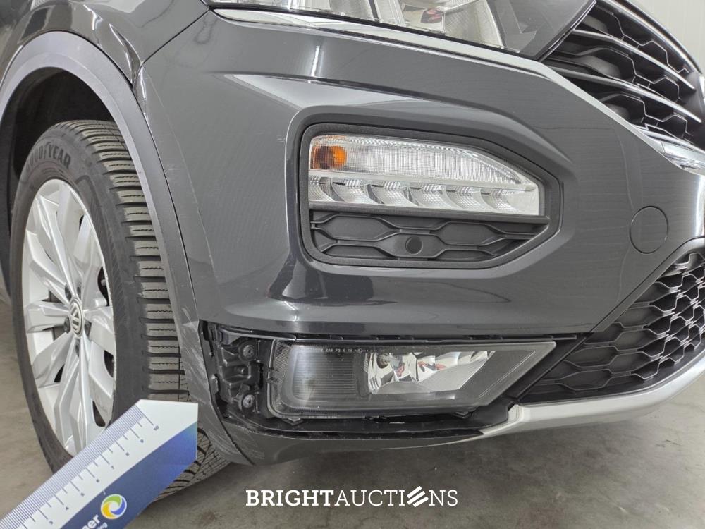 Volkswagen T-Roc Sport 1.5 TSI 150pk 2019, T-667-TX