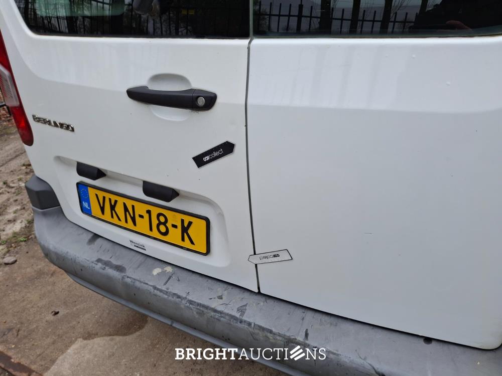 Citroen Berlingo 1.5 BlueHDI Club XL 99 pk 2021, VKN-18-K