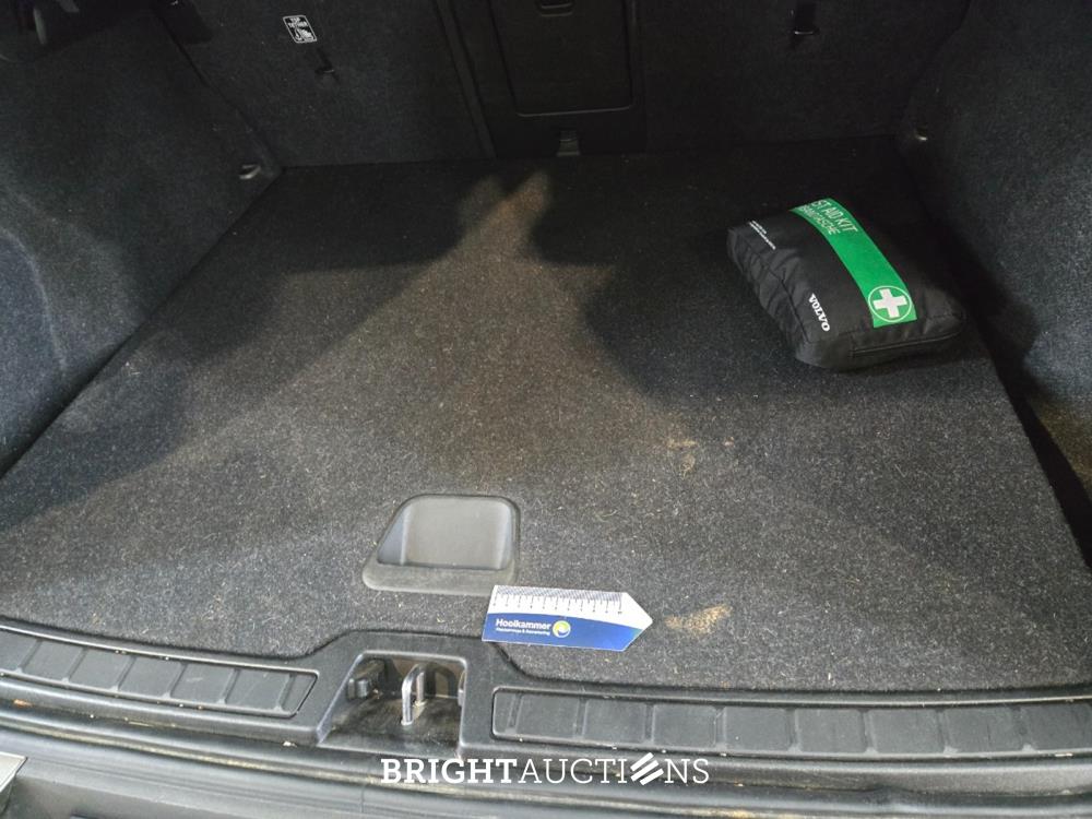 Volvo XC40 T2 Business Pro 1.5 129pk 2021 (Origineel-NL), K-466-VG