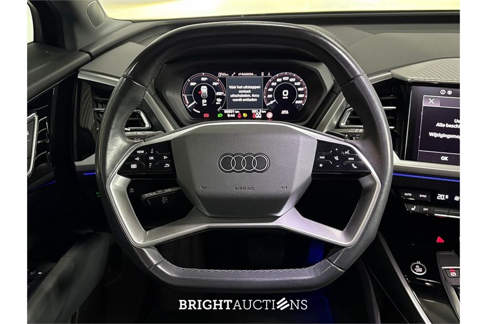 Audi Q4 35 Advanced edition 55 kWh 2022 (Origineel-NL), R-916-DG
