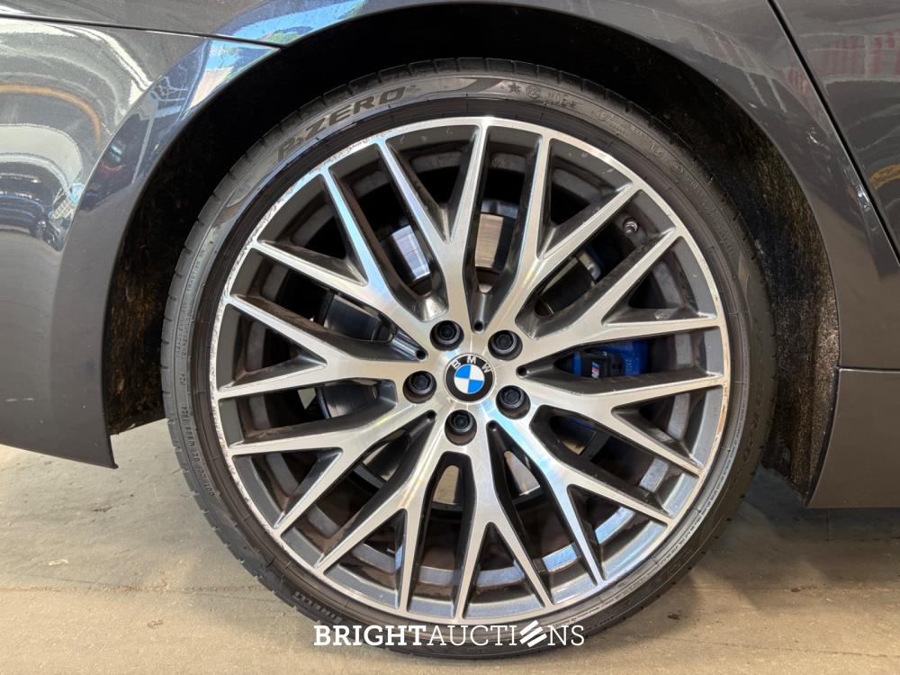 BMW 540d xDrive 5-serie High Executive 340pk 2020 5-Serie, L-918-LG