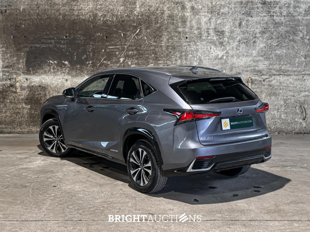 Lexus NX 300h Executive Line 2.5 AWD 184pk 2021 Plug-In Hybrid, KGK-71-F