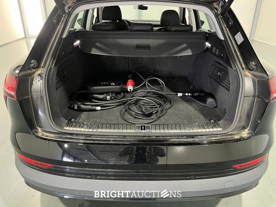 Audi e-tron 55 edition Quattro 95 kWh 408pk 2022 (Origineel-NL), R-205-DL