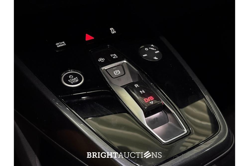 Audi Q4 Sportback 40 Launch edition S Competition 77 kWh 204pk 2022 (Origineel-NL), P-433-PR