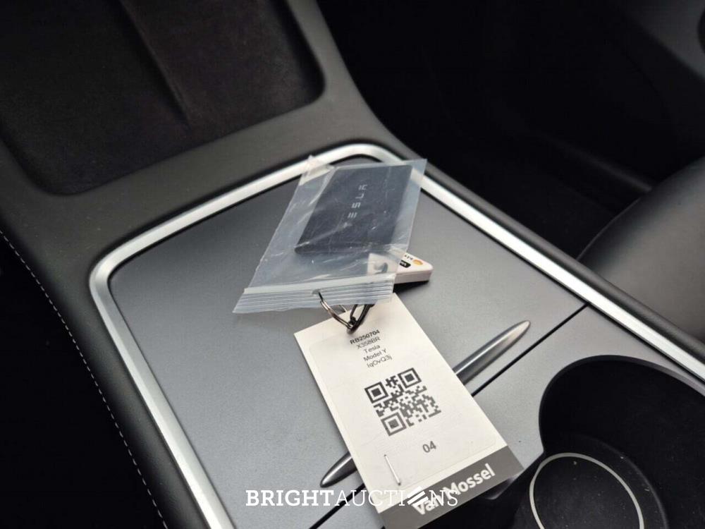 Tesla Model Performance Y AWD 75 kWh 462pk 2023 (Origineel-NL), X-358-BR