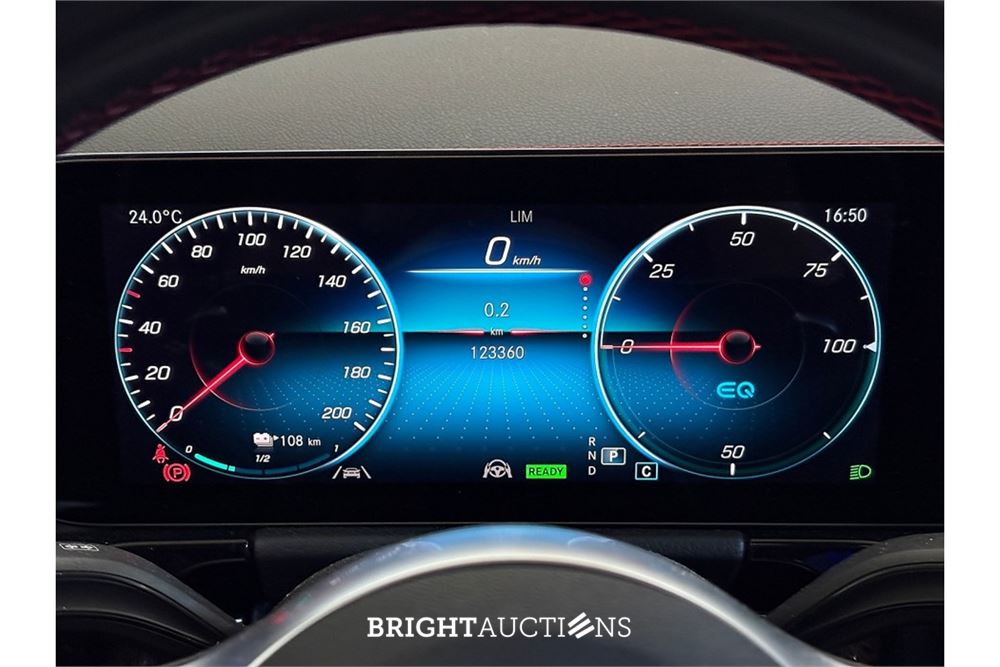 Mercedes-Benz EQA 25067 Business Solution AMG 67 kWh 2021 (Origineel-NL) EQA-Klasse, L-863-PZ