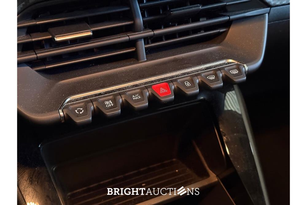 Peugeot 208 Like 1.2 PureTech 74pk 2022 (Origineel-NL), P-876-FX