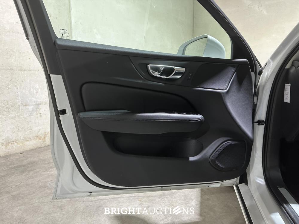 Volvo V60 2.0 T6 Recharge AWD Inscription Expression 340pk 2021 Plug-In Hybrid (Origineel-NL + 1e Eigenaar), N-828-HZ