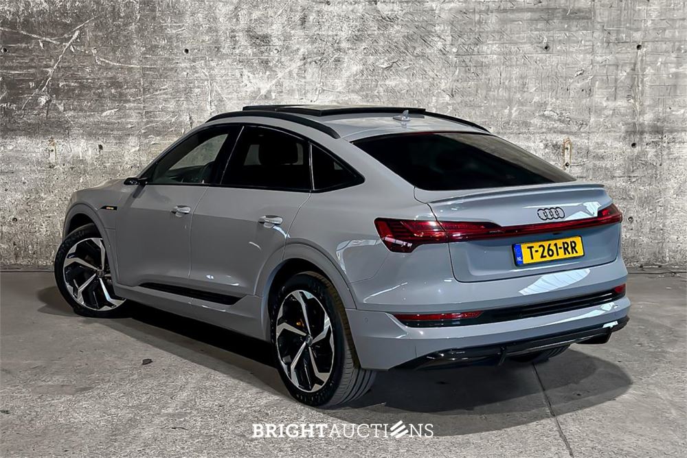 Audi e-tron Sportback 50 S edition Quattro 71 kWh 313pk 2021, T-261-RR