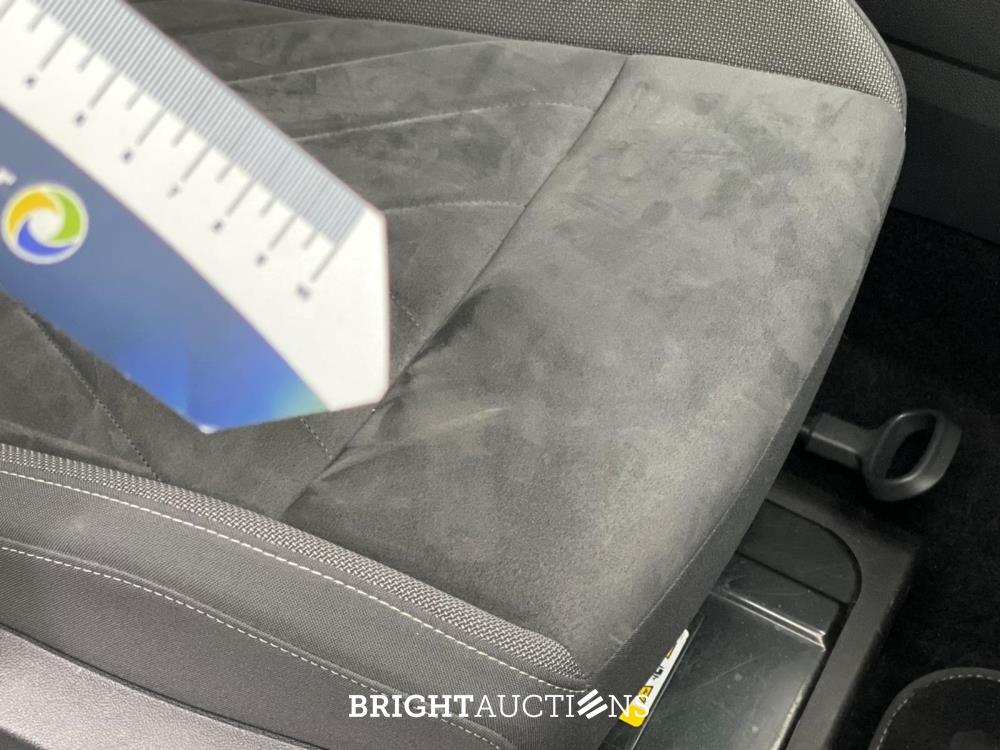 Volkswagen Golf eTSI Style 1.5 150pk 2020, X-368-TL