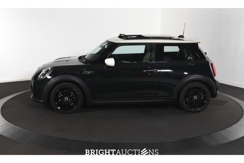 MINI Cooper Camden Plus Edition 33 kWh 184pk 2023 (Origineel-NL), S-308-XP