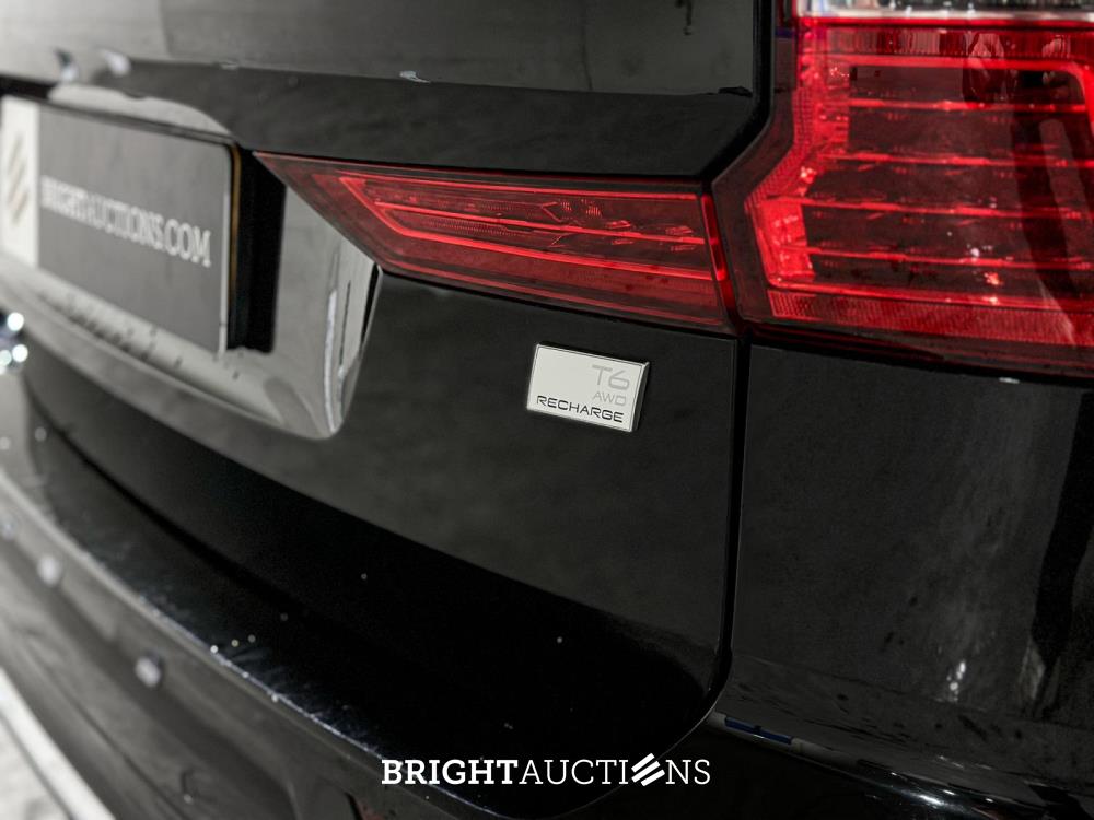 Volvo XC60 2.0 T6 Plug-in hybrid AWD Core Bright 253pk 2027 (Origineel-NL+1e eigenaar), S-190-RP