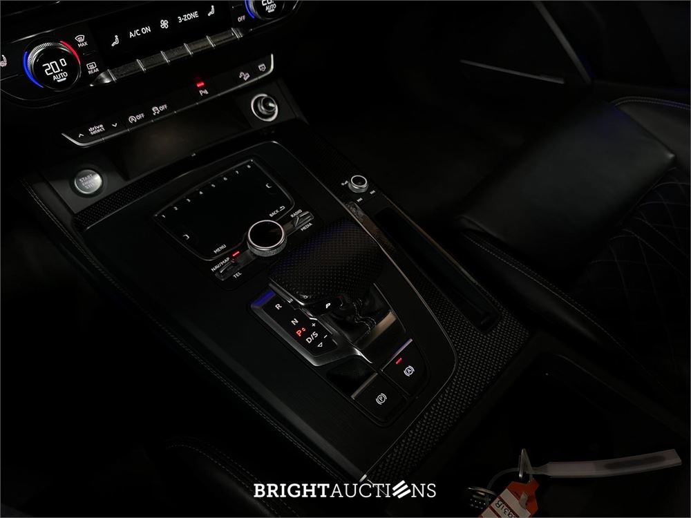 Audi Q5 2.0 TFSI Quattro Sport S Line Black Edition 252pk 2018 (Origineel-NL + 1e Eigenaar), TT-931-B