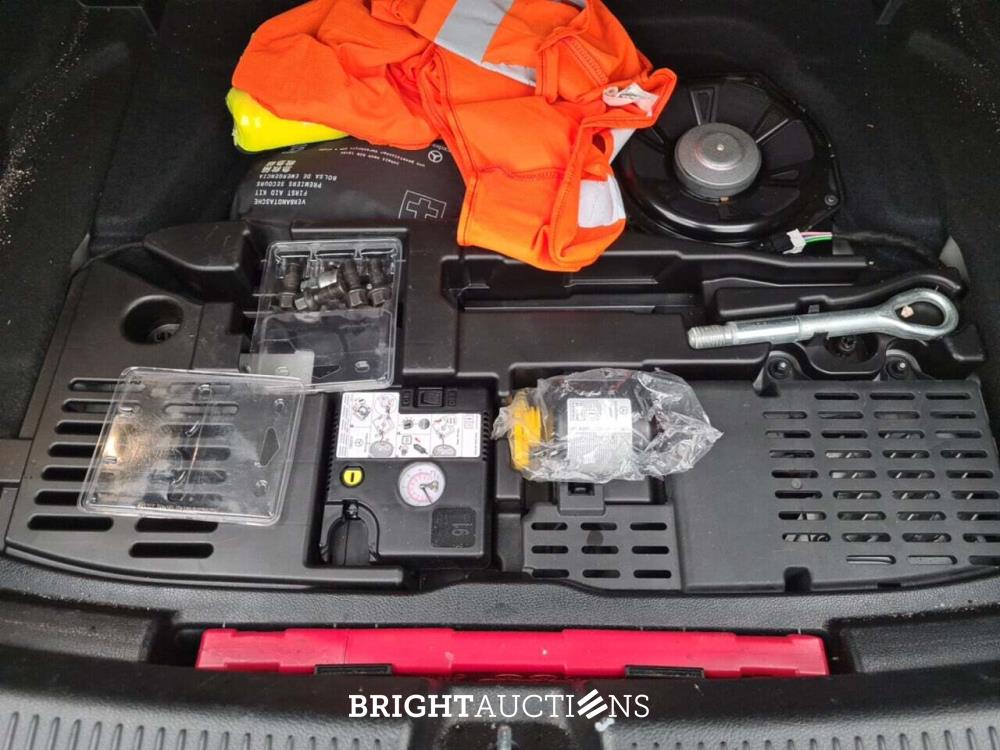 Mercedes-Benz A 180 Solution AMG 136pk 2021 (Origineel-NL) A-klasse, K-184-BL