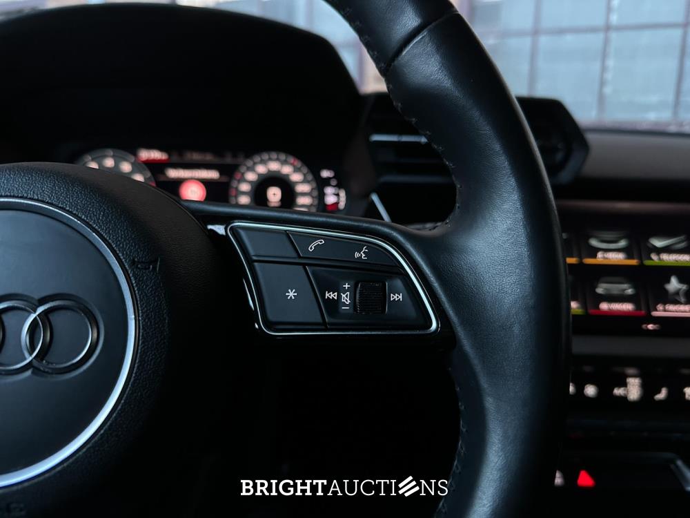 Audi A3 Sportback 35 TFSI Business edition 150hp 2020 (Original-NL+1st owner), J-594-JG