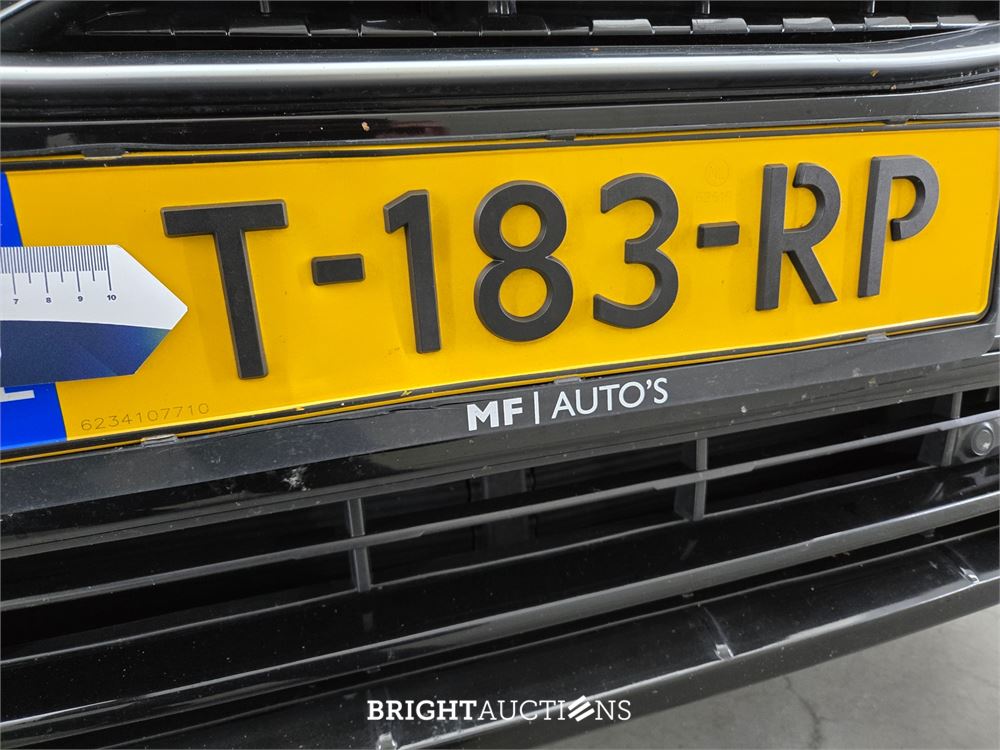 Volvo XC90 T8 Twin Engine R-Design 2.0 AWD 320pk 2016, T-183-RP
