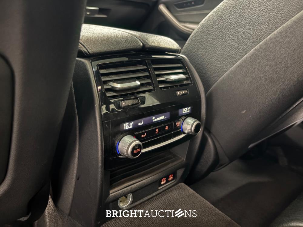 BMW 540d xDrive 5-serie High Executive 340pk 2020 5-Serie, L-918-LG