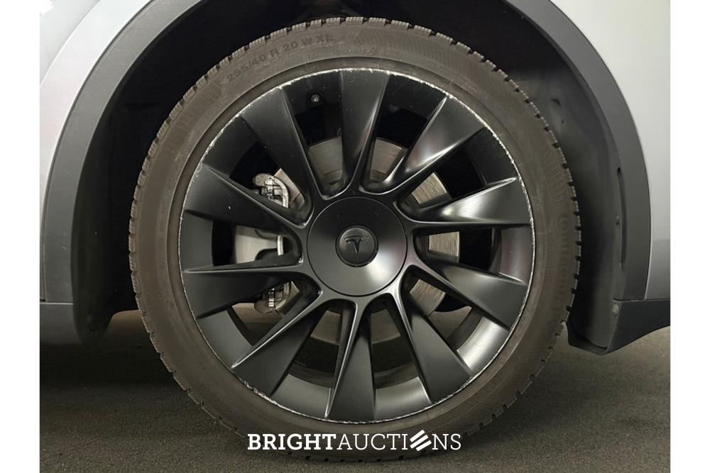 Tesla Model Y RWD 58 kWh 238hp 2024 (Original-NL), Z-870-HT