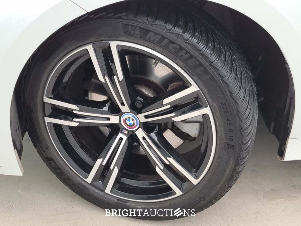 BMW 320e Touring M Sport 272pk 2022 (Origineel-NL) 3-Serie, R-268-NT