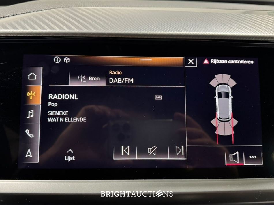 Audi Q4 e-tron 40 Launch edition Advanced 77 kWh 204pk 2021 (Origineel-NL), N-414-FZ