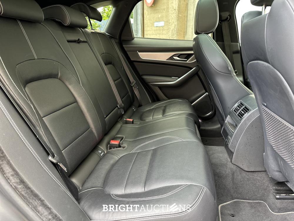 Jaguar F-PACE P400e PHEV R-Dynamic S 2.0 404pk 2021, R-154-VJ