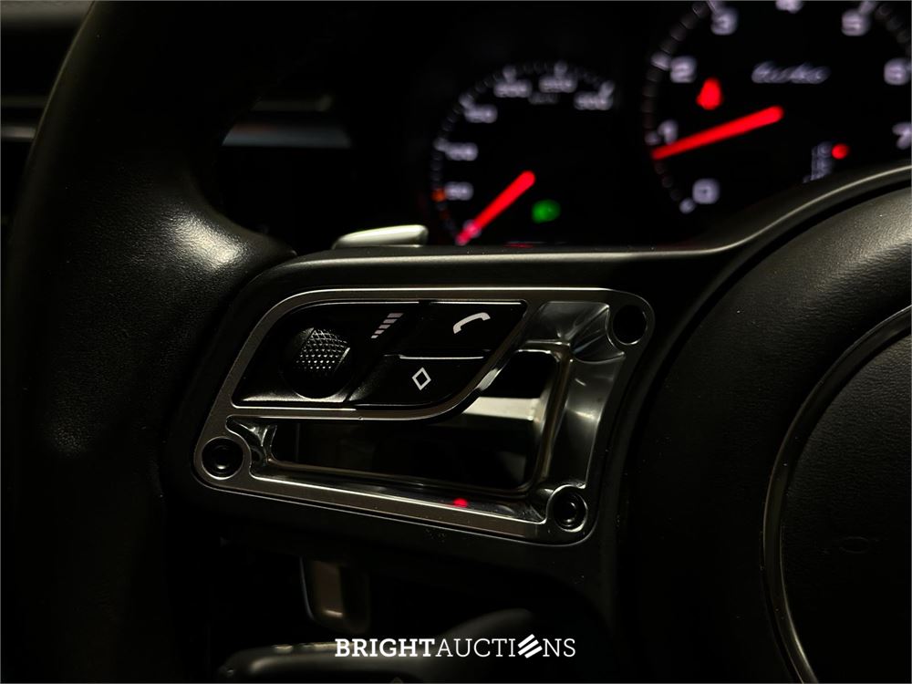 Porsche Macan Turbo 2.9 V6 441pk 2020, J-177-TT