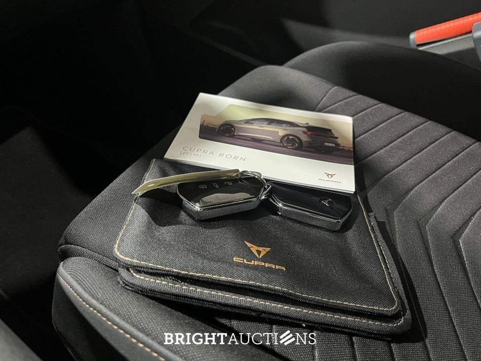 Cupra Born Essential 62 kWh 204pk 2023 (Origineel-NL), T-472-PZ