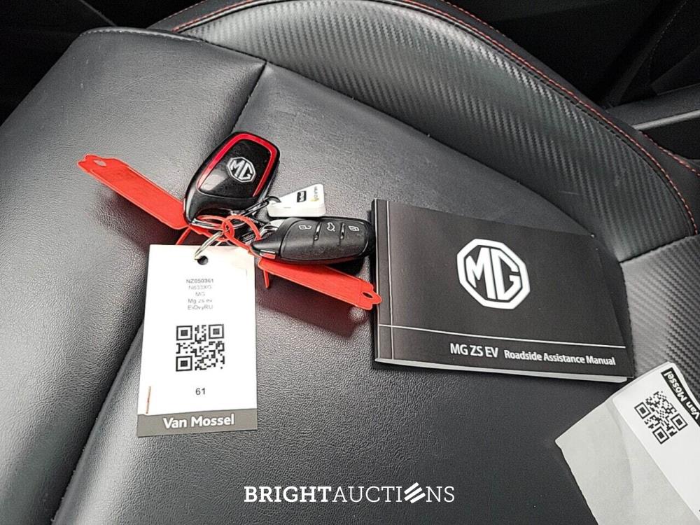 MG ZS EV Long R Luxury 156pk 2021 (Origineel-NL), N-633-XG