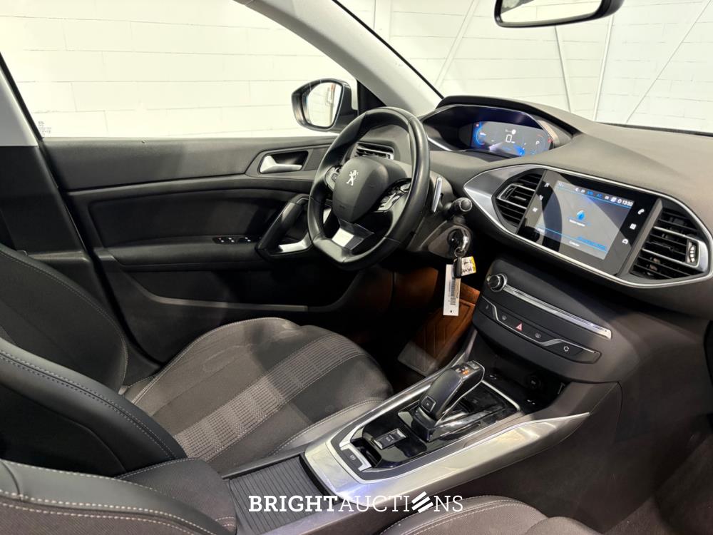 Peugeot 308 SW Allure 1.2 PureTech 131pk 2021, P-660-KD