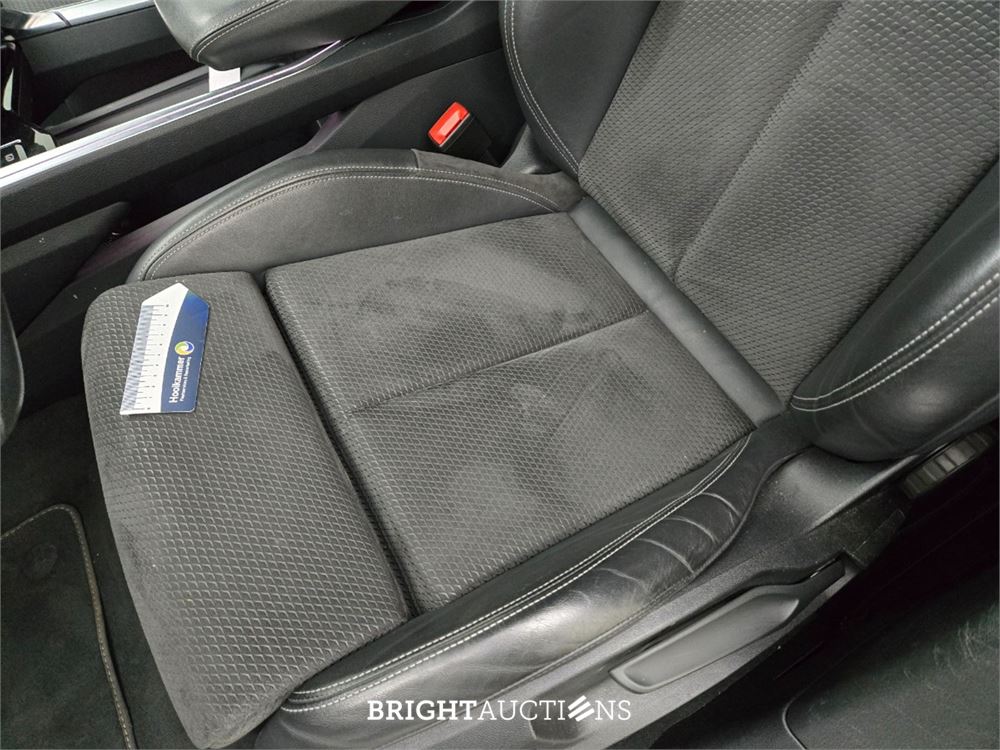 Audi e-tron Sportback 50 S edition Quattro 71 kWh 313pk 2021, T-261-RR