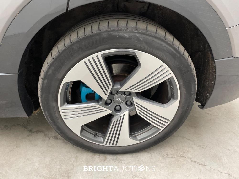 Audi e-tron 55 advanced Quattro 95 kWh 408pk 2019 (Origineel-NL), ZG-973-H