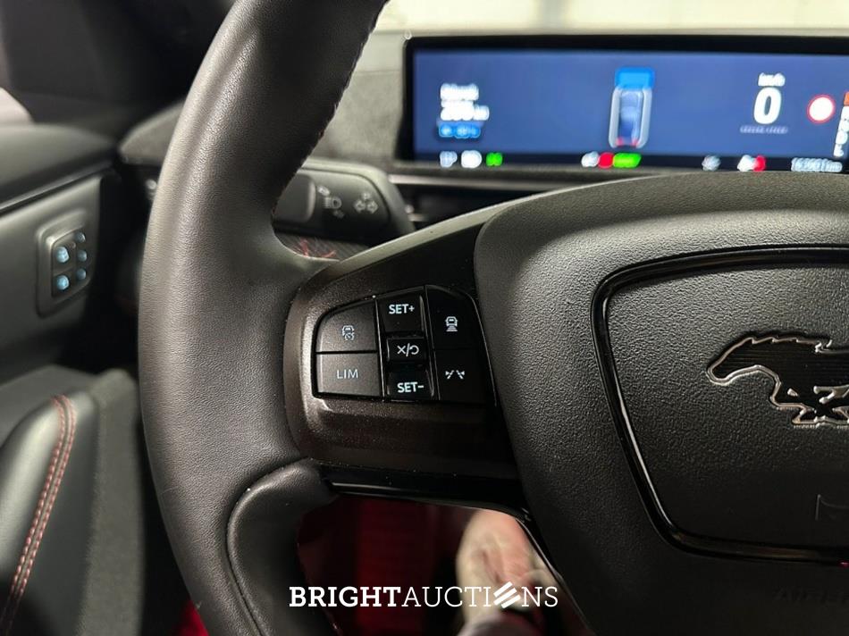 Ford Mustang Mach-E AWD 75 kWh 258pk 2021 (Origineel-NL), L-890-ZD