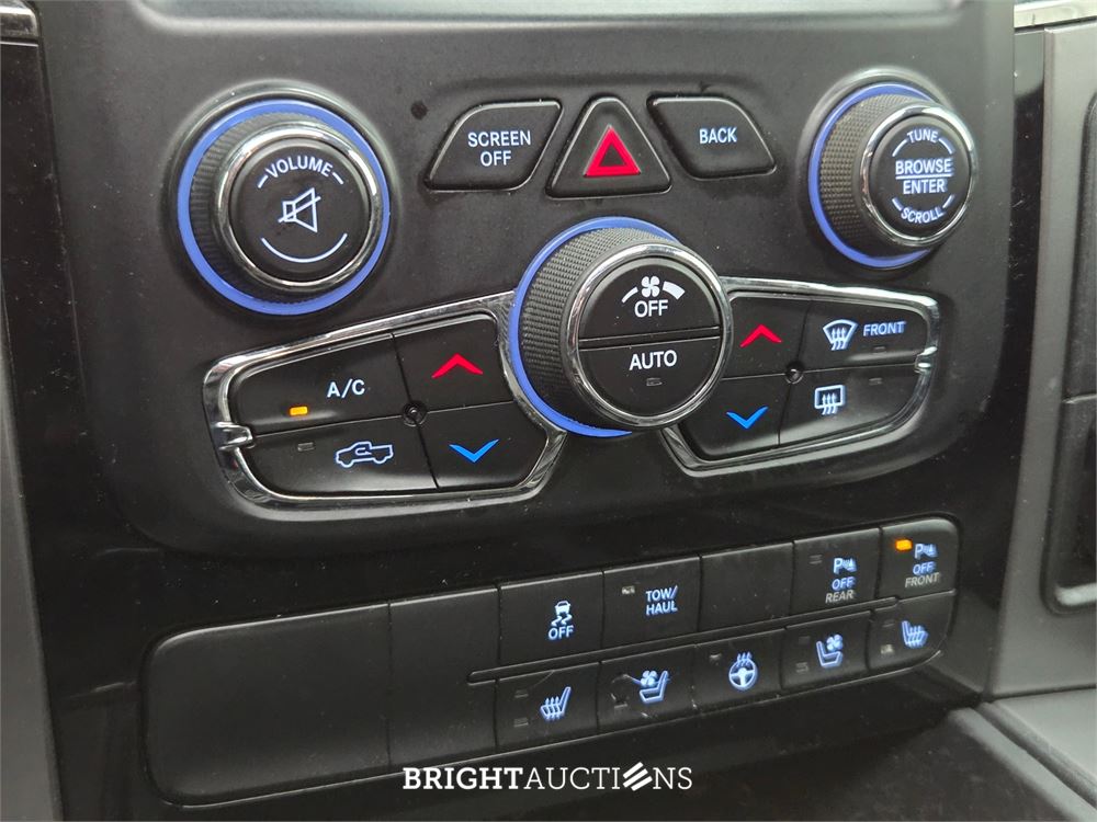 Dodge Ram 1500 4x4 Quad Cab 6'4 Sport 5.7 V8 402pk 2017 (Origineel-NL), VZ-088-G