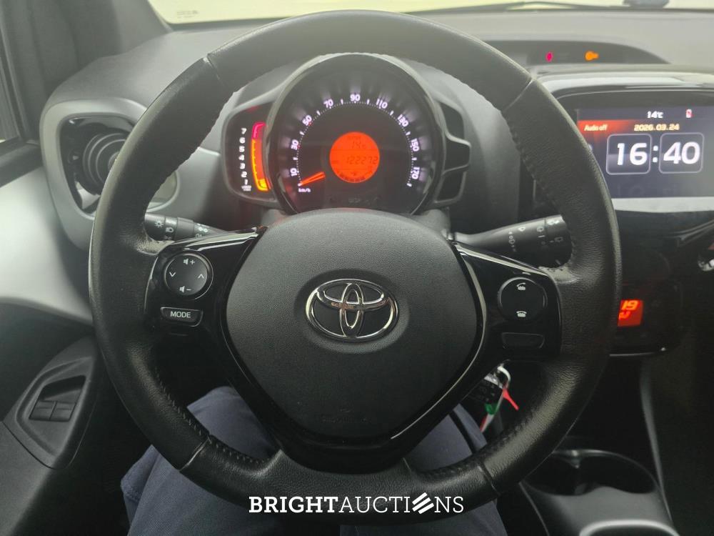 Toyota Aygo VVT-i x-cite ultimate 1.0 72pk 2022 (Origineel-NL), N-440-XN