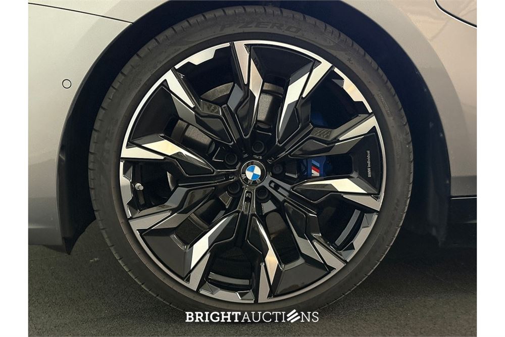 BMW 530e M Sport Edition 374pk 2025 (Origineel-NL) 5-Serie, HSJ-28-J