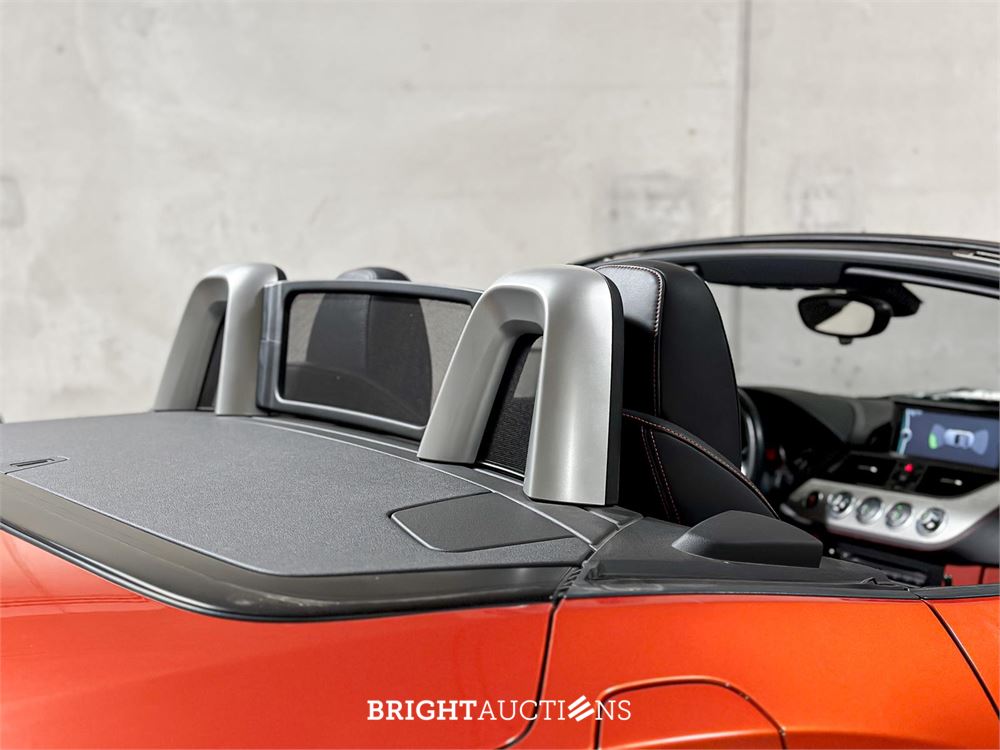 BMW Z4 Roadster sDrive18i Executive Design Pure Traction Uitvoering 156pk 2014 (Origineel-NL), 3-TRK-41 -67.534KM-
