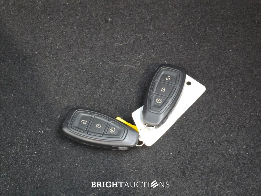 Ford Puma ST-Line X 1.0 EcoBoost 125pk 2020, T-875-RR