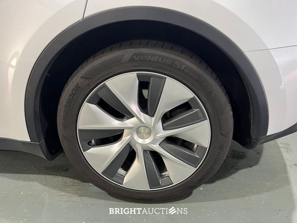 Tesla Model Y RWD 58 kWh 238pk 2022 (Origineel-NL), R-968-ZL