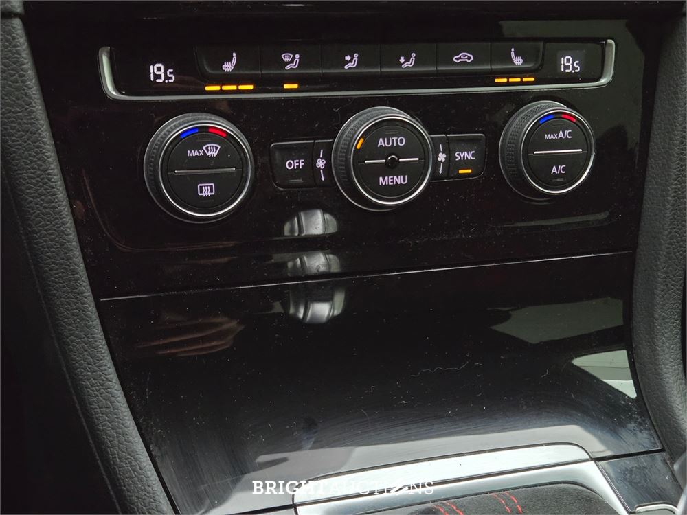 Volkswagen Golf GTI TCR 2.0 TSI 290pk 2019, K-637-NK