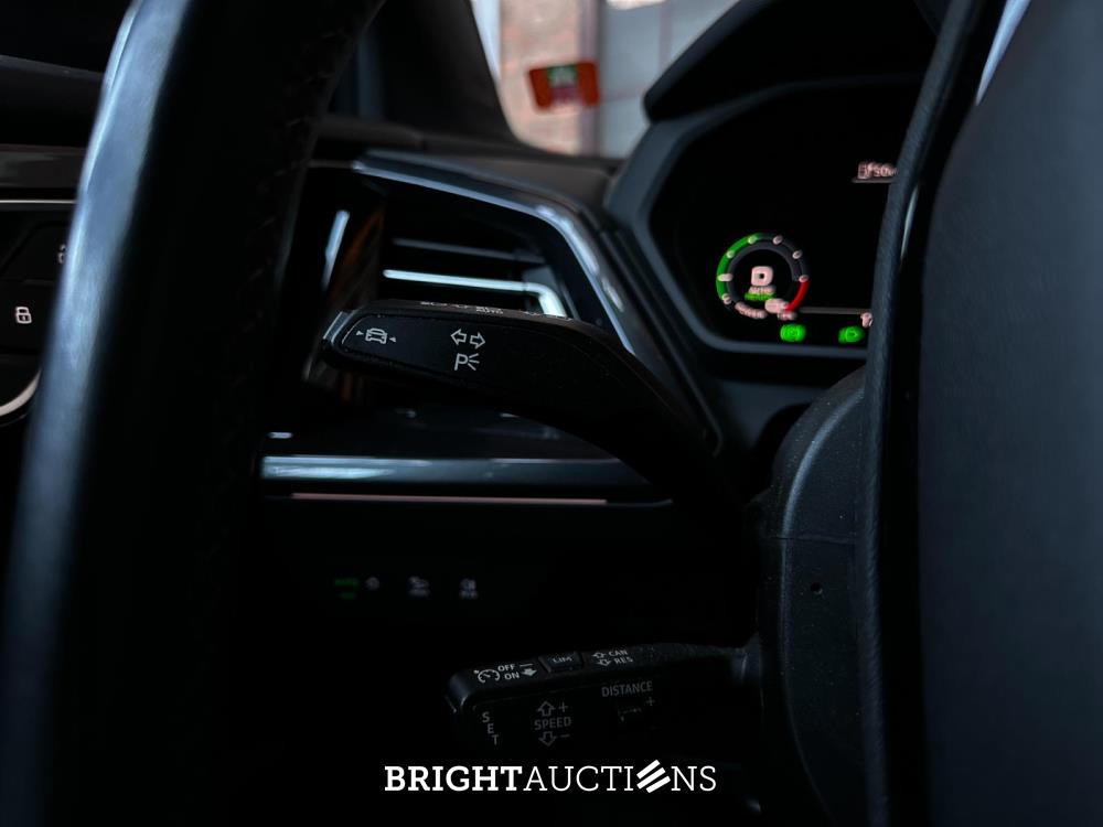 Audi Q4 e-tron 50 quattro Launch edition S Competition 77 kWh 299pk 2022 (Origineel-NL+1e eigenaar), P-122-GB 