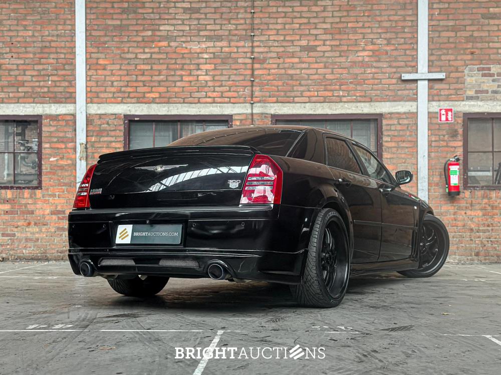 Chrysler 300C HEMI 5.7 V8 340PK 2005 