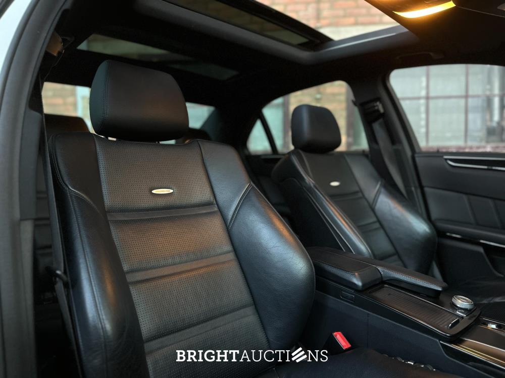 Mercedes-Benz E63 AMG 6.3 V8 -CARBON- 525pk 2010 (Origineel-NL), 47-LKB-6
