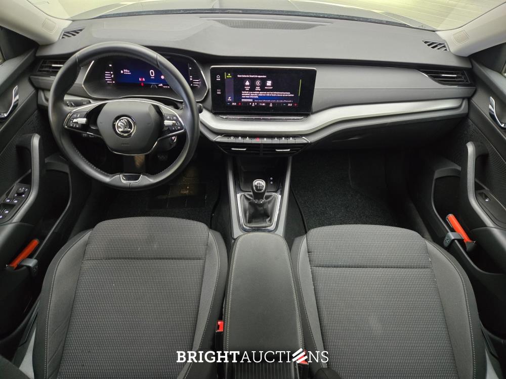 Skoda Octavia Combi Business Edition 1.0 TSI 110pk 2021 (Origineel-NL), L-224-BV