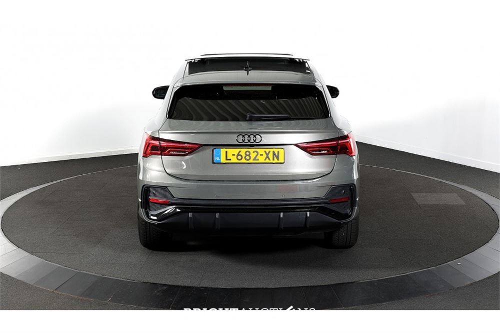 Audi Q3 Sportback 45 e S Edition TFSI 266pk 2021 (Origineel-NL), L-682-XN