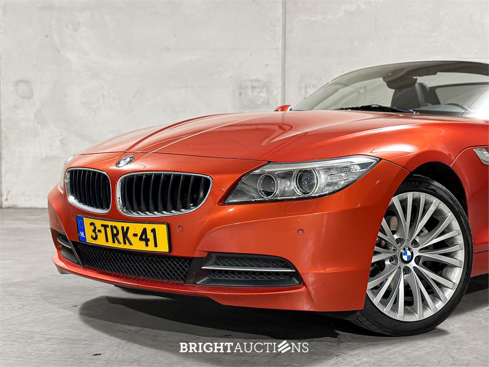 BMW Z4 Roadster sDrive18i Executive Design Pure Traction Uitvoering 156pk 2014 (Origineel-NL), 3-TRK-41 -67.534KM-
