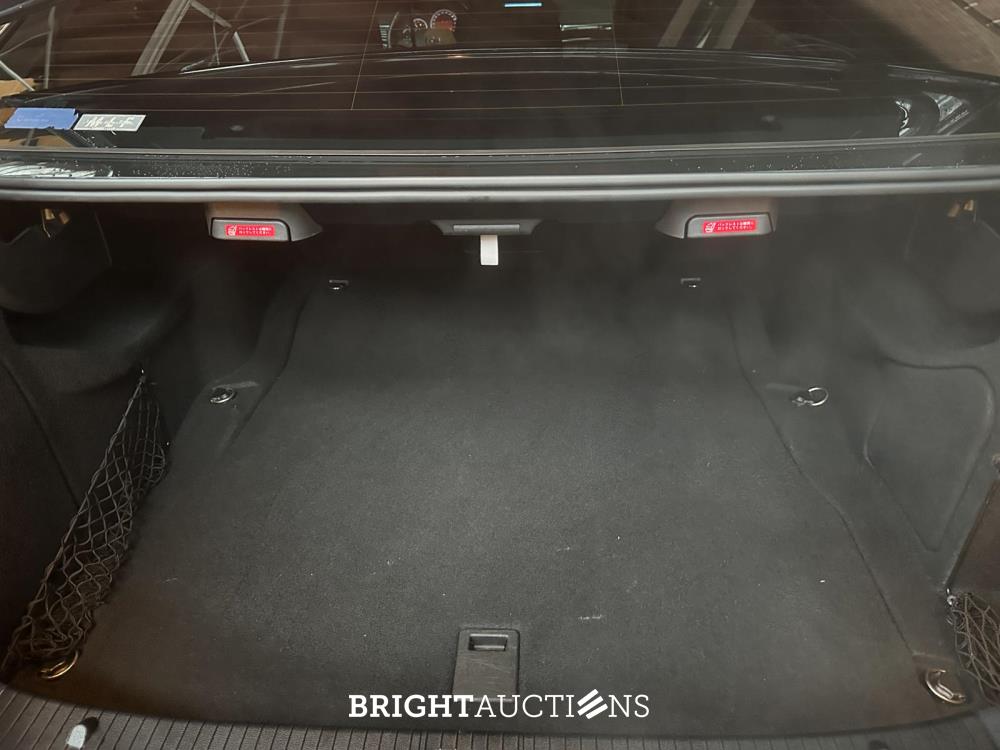 Mercedes-Benz E500 AMG 5.5 V8 388pk 2010 E-Klasse Youngtimer